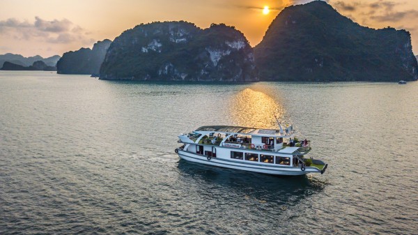 Ảnh tour Vịnh Hạ Long