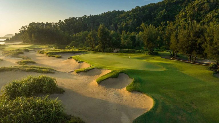 SPECIAL TOUR DISCOVER DANANG’S TOP COURSES 5 DAYS 4 NITES 